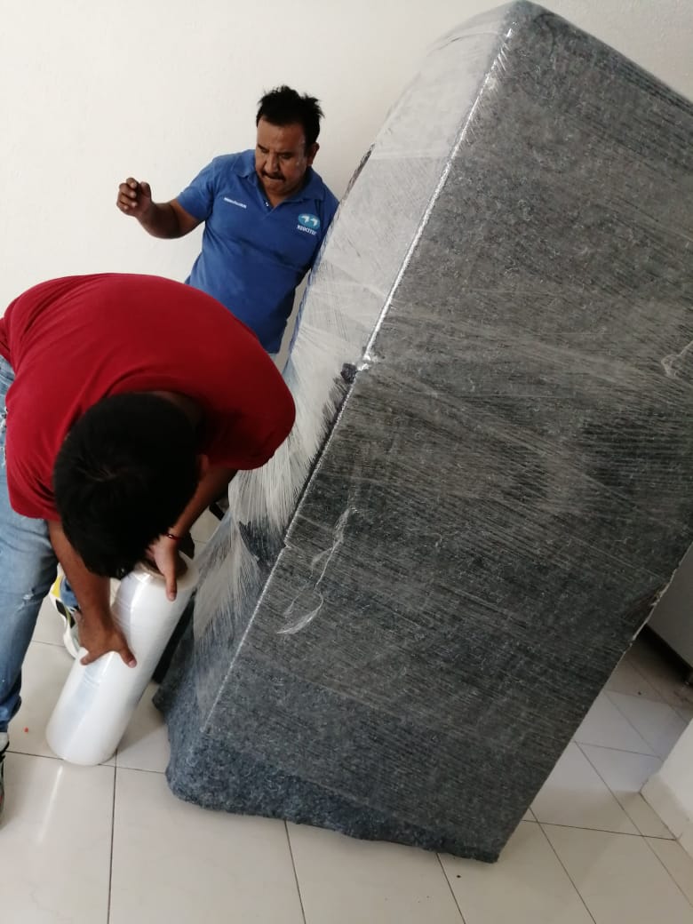 Protección de muebles con colchonetas